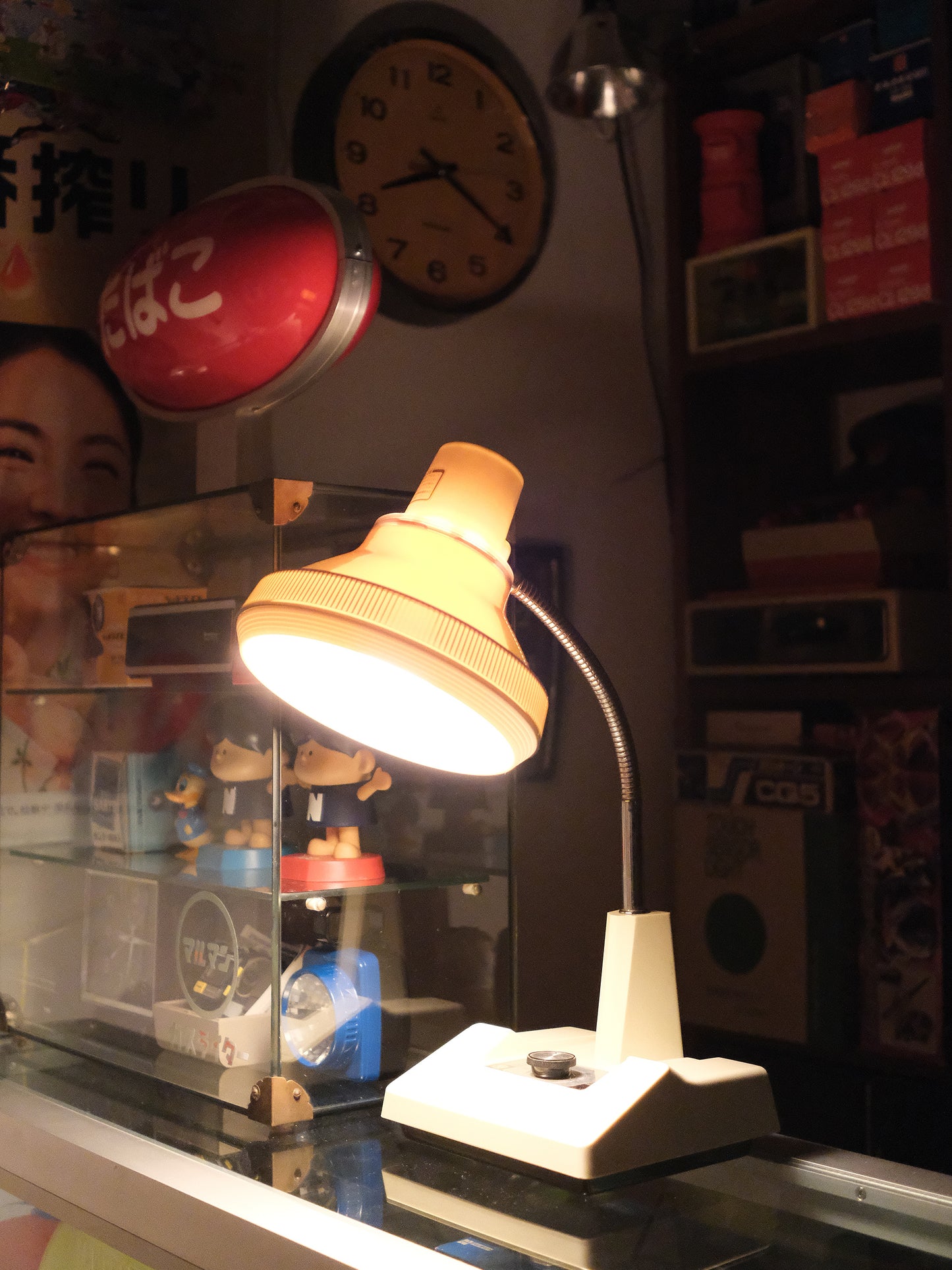 日本制 Daiei ES-600 I 褐色 旋鈕式 白熱 擡燈 Table Light Lamp