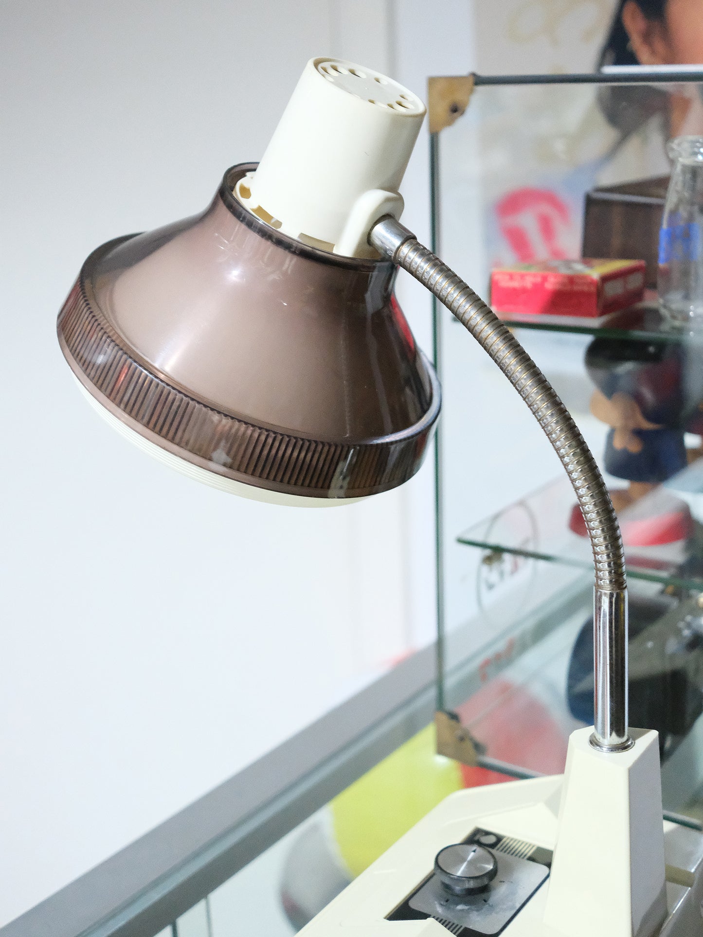 日本制 Daiei ES-600 I 褐色 旋鈕式 白熱 擡燈 Table Light Lamp