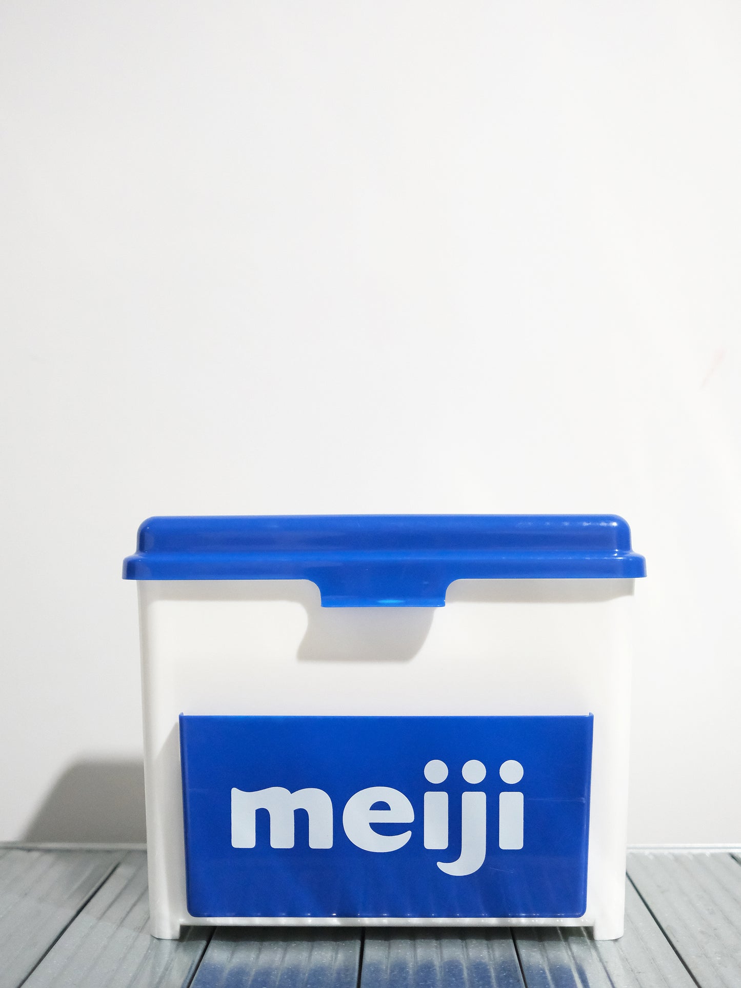 日本 Meiji 明治牛乳 塑膠製 保冷 牛奶箱 宅配箱 Milk Box