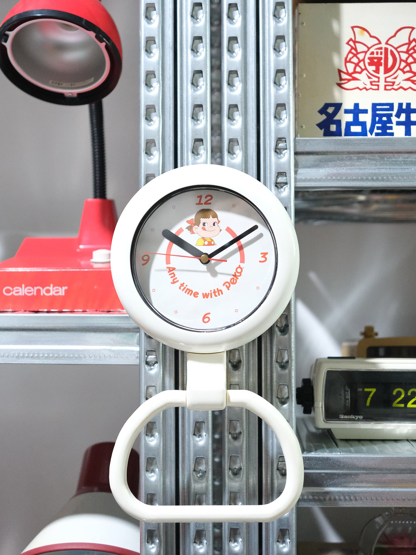 全新品 Peko 不二家 牛奶妹 掛牆 坐檯 兩用 時鐘 Clock