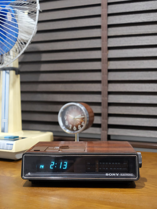 日本 1976年 SONY FM/AM Digital Clock Radio 木紋 電子收音機鬧鐘