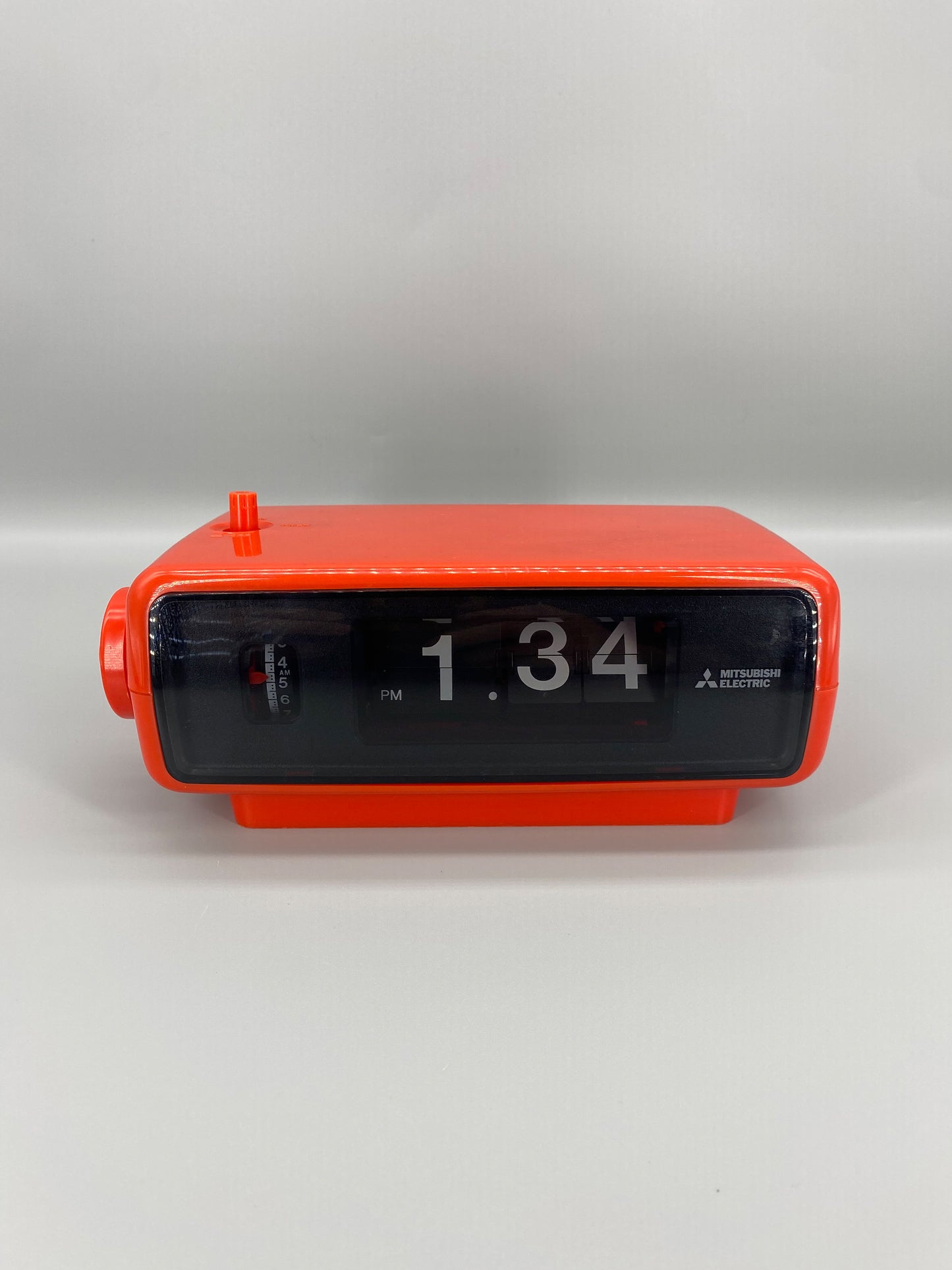 日本制 Mitsubishi 三菱 SG-600 Digital Alarm Flip Clock 翻頁鐘