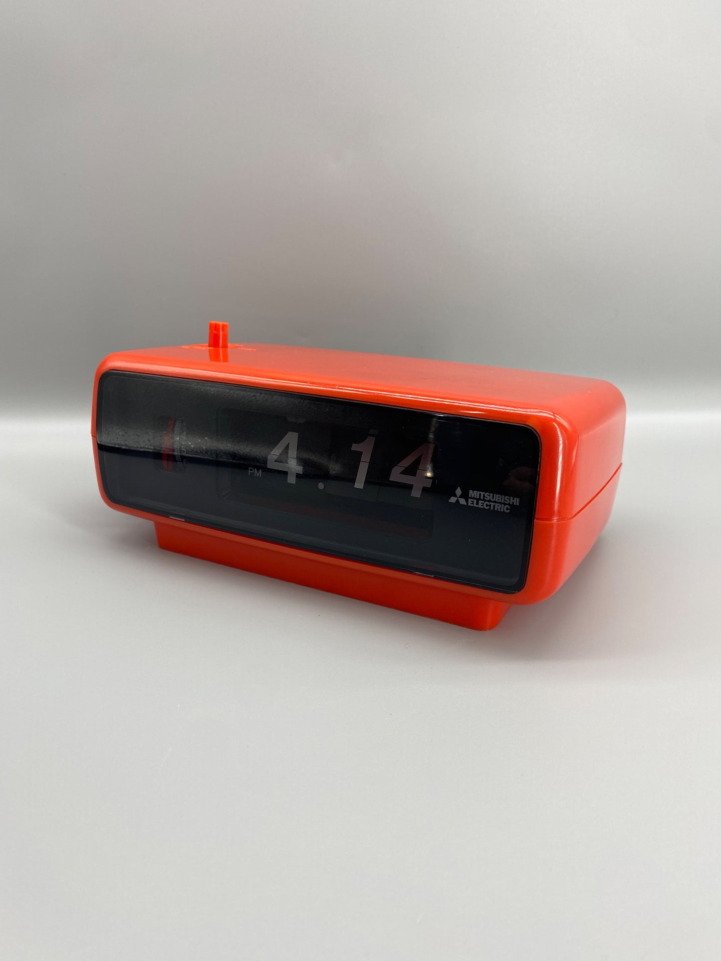 日本制 Mitsubishi 三菱 SG-600 Digital Alarm Flip Clock 翻頁鐘
