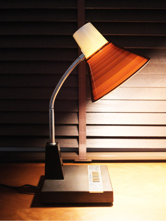 日本制 昭和 HITACHI 日立 L S6214 輕觸式 白熱 啡色 擡燈 Touch Control Table Light Lamp