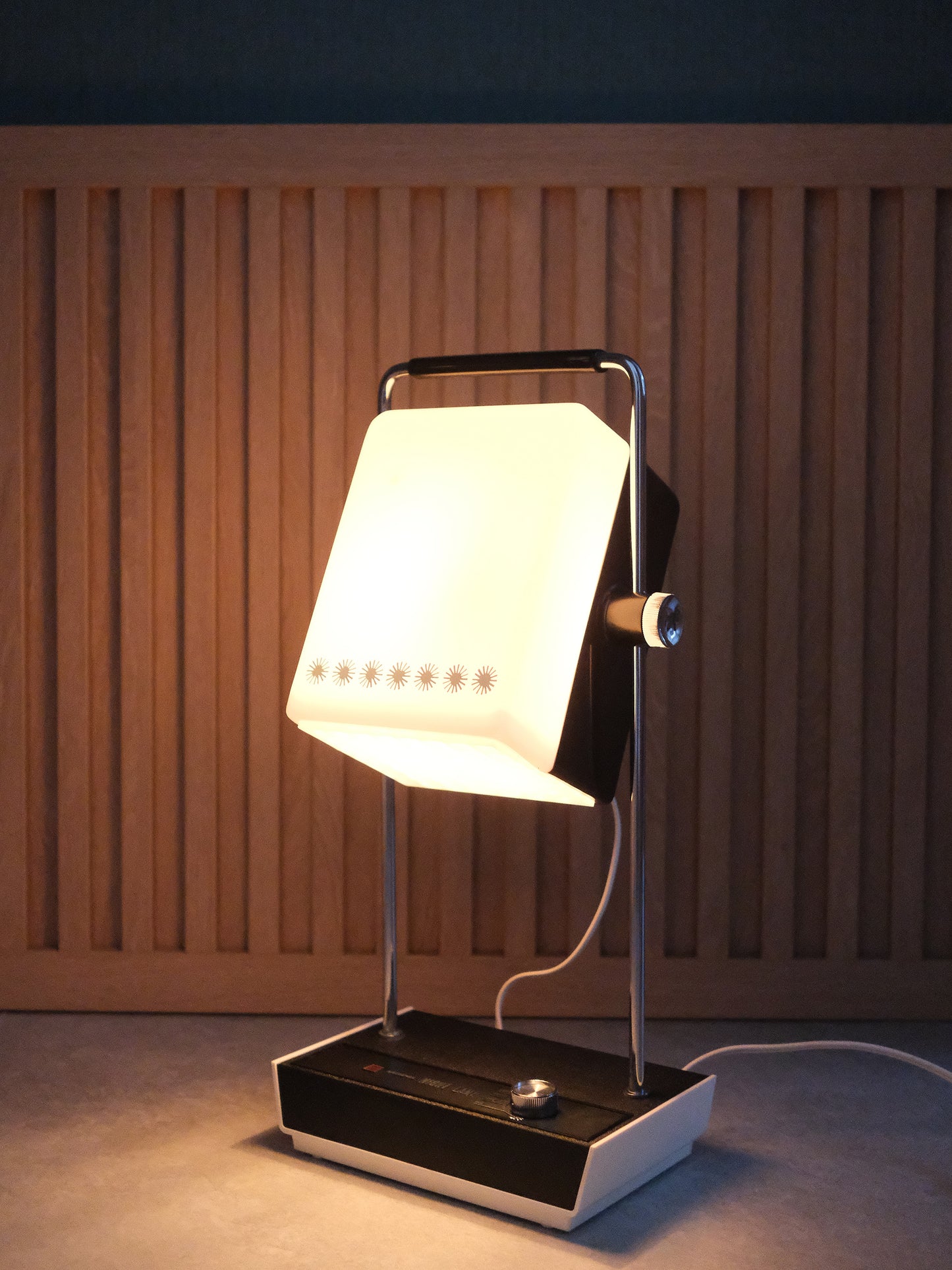 日本制 昭和 70's National LS-464 直立式 可伸縮調節 四段光 擡燈 Night Lamp