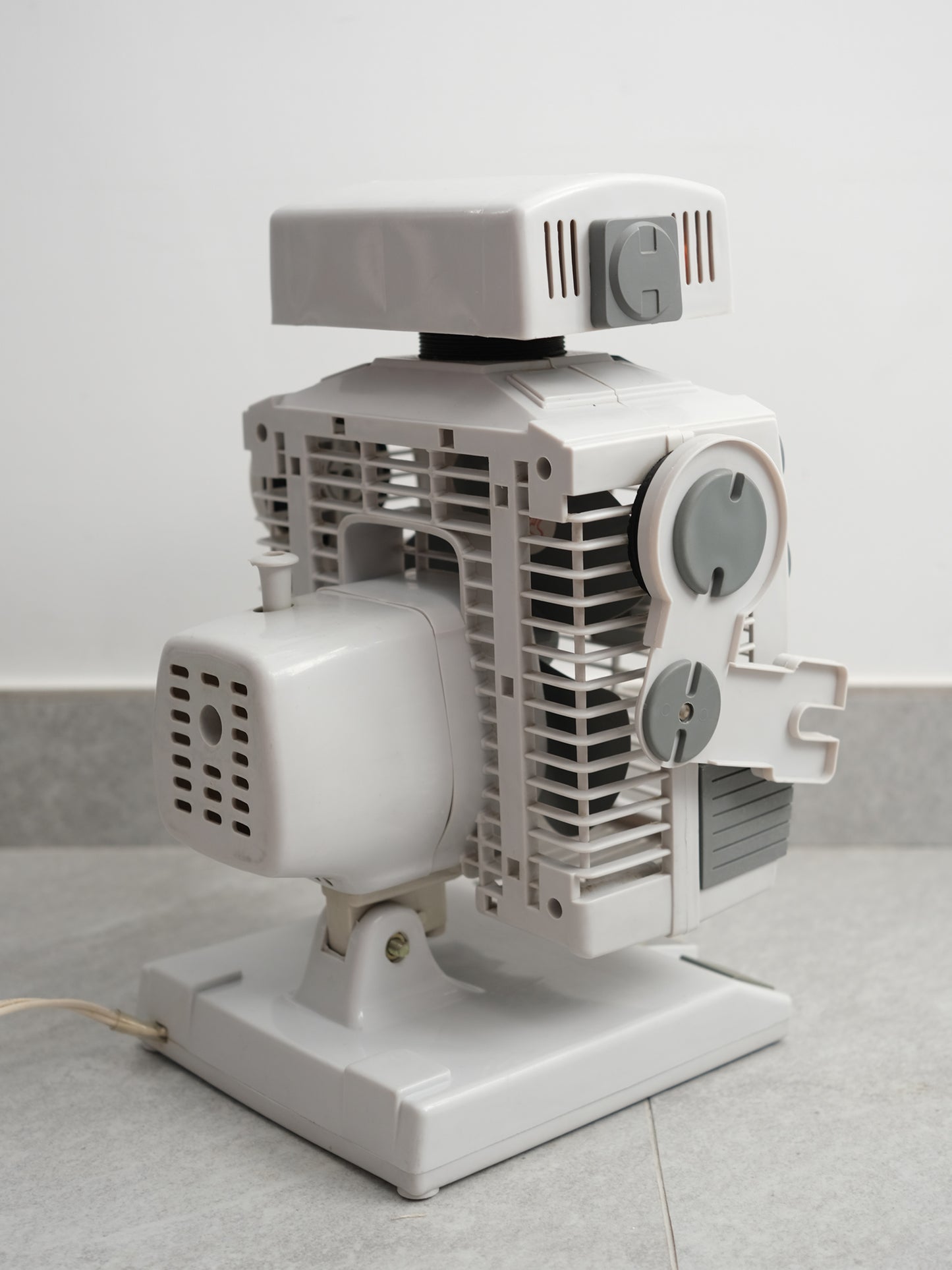 昭和 Beauty 80's 機械人型 三葉 兩段風速調節 電風扇 Robot Electric fan