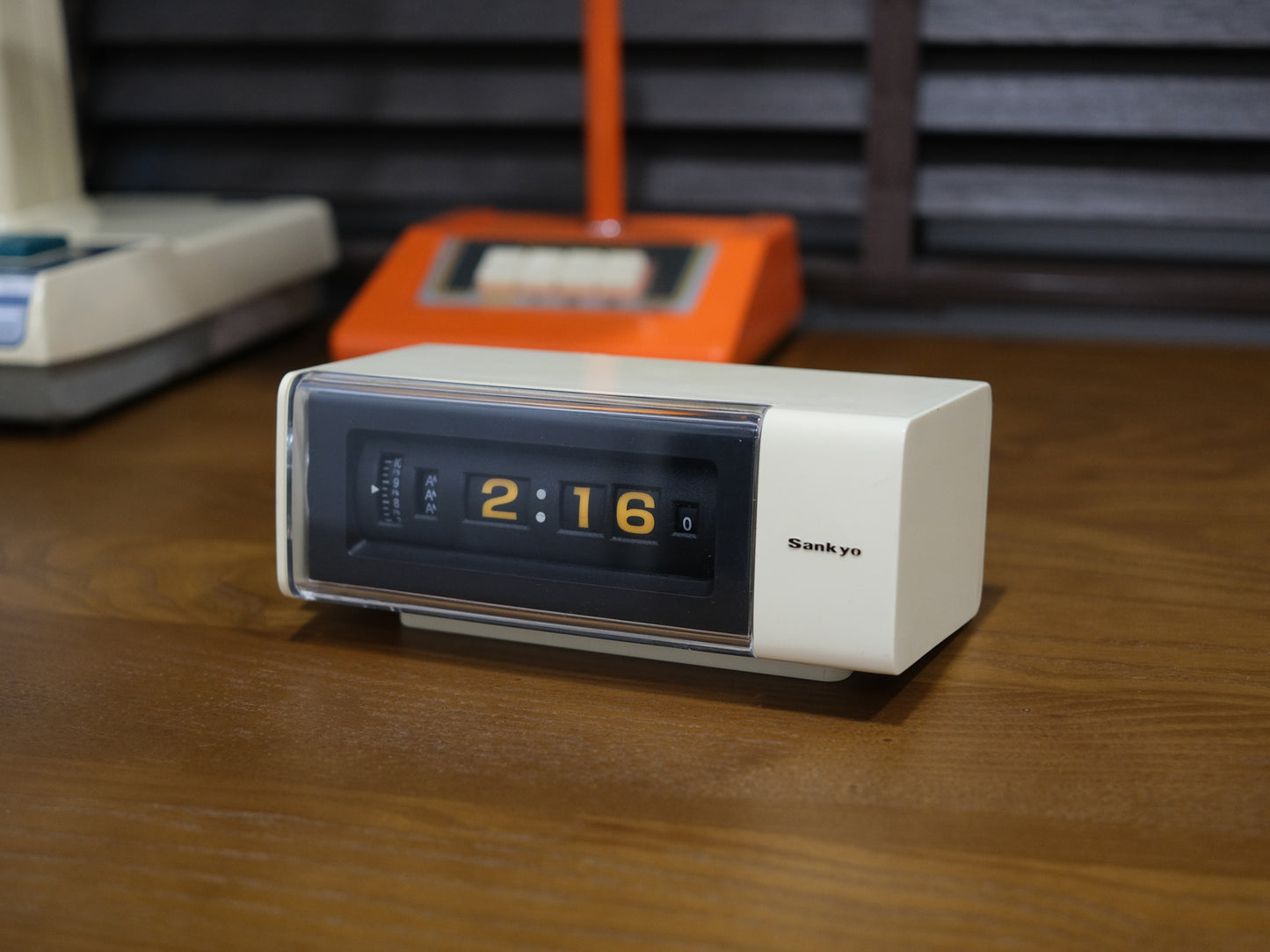 日本制 70s Sankyo DT-162 Digital Alarm Flip Clock 翻頁鐘 白色