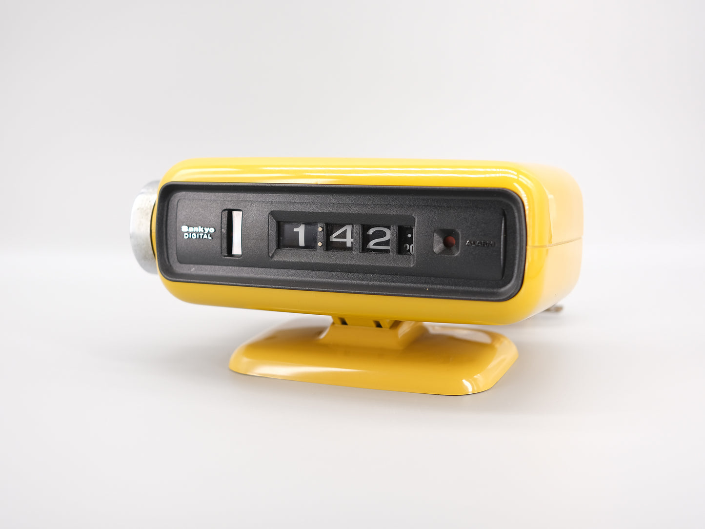 日本制 70s Sankyo DT-101A Digital Alarm Flip Clock 翻頁鐘 芥辣黃