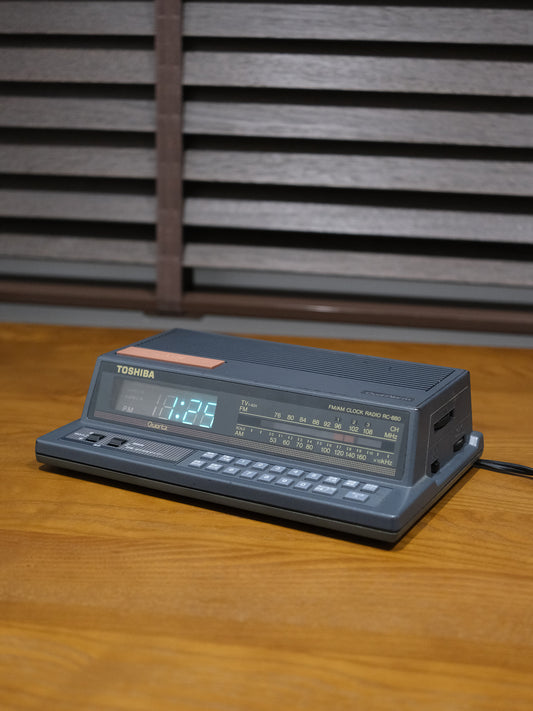 日本 Toshiba 東芝 RC-880 Dual Alarm Radio Clock 電子 收音機 鬧鐘