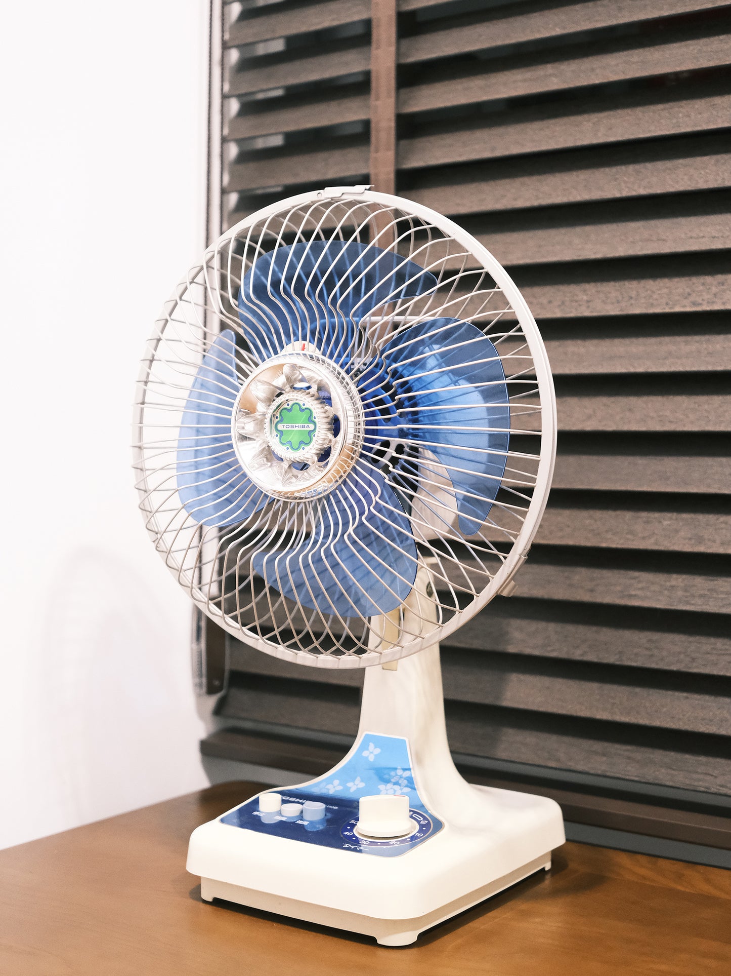 日本制 昭和 Toshiba 東芝 F-110B 四葉 兩段風速調節 小巧型 電風扇 Electric fan