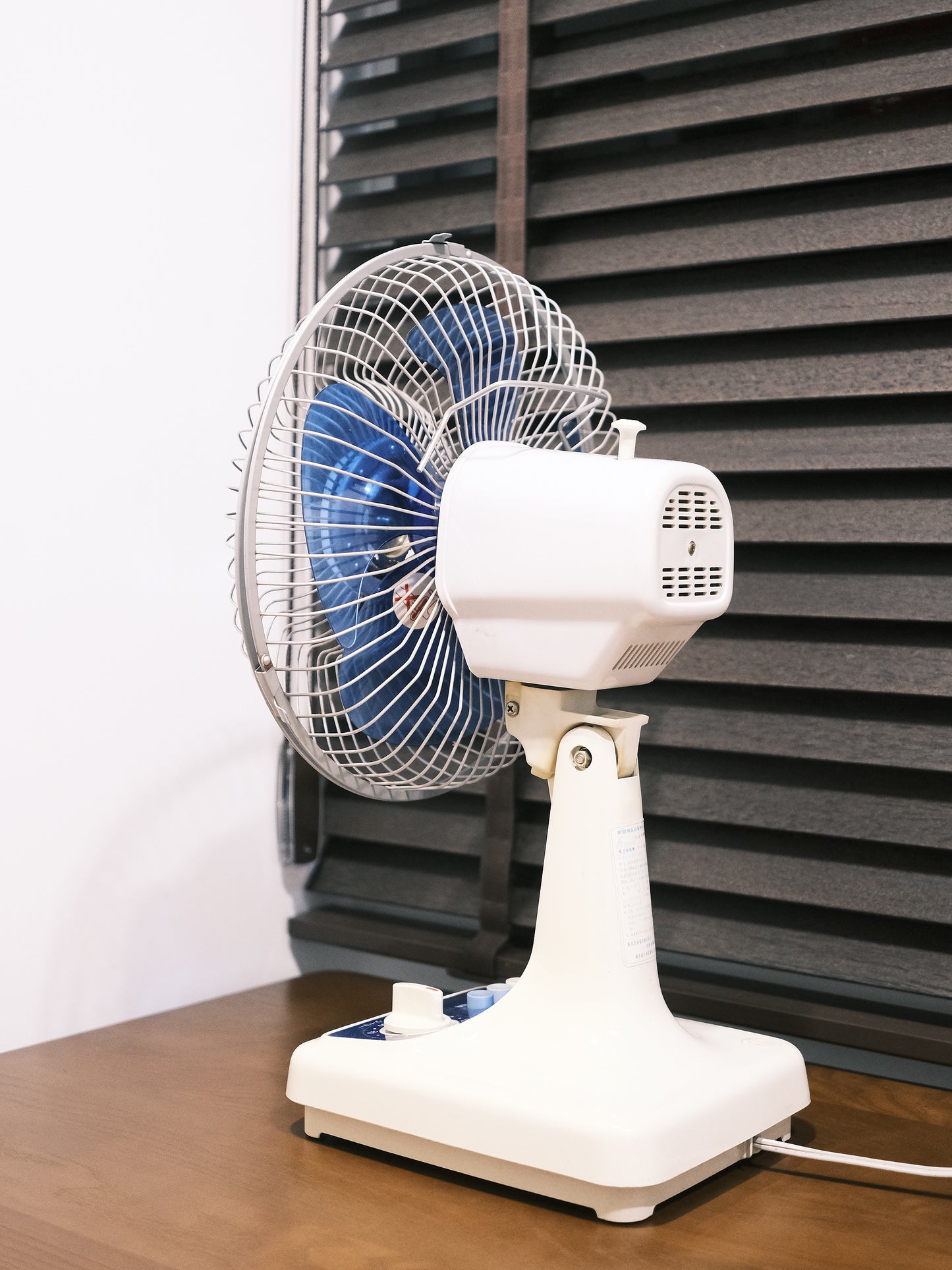 日本制 昭和 Toshiba 東芝 F-110B 四葉 兩段風速調節 小巧型 電風扇 Electric fan